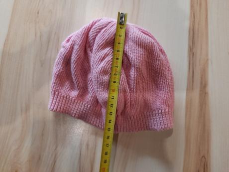 Dvojvrstvová čiapka s kvetinkami, 110