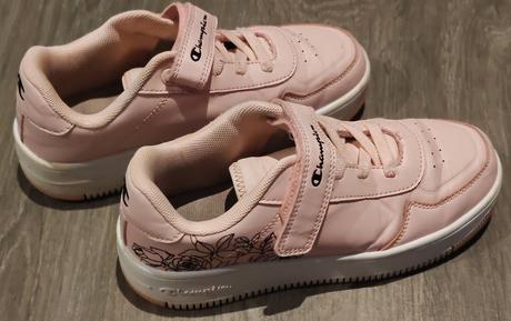 Tenisky, champion,35