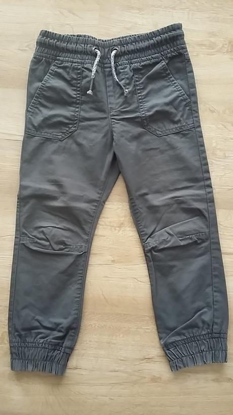 Predám ako nové tenké nohavice, 110