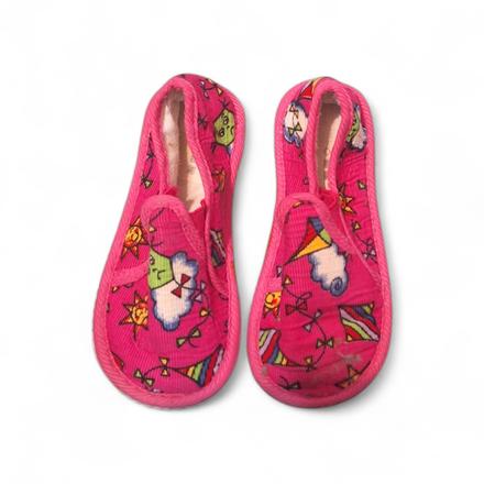 Dievčenské papučky, 24