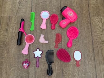 Hracky pre kadernictvo,