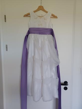 Šaty na prvé sväté prijímanie alebo svadbu, 134