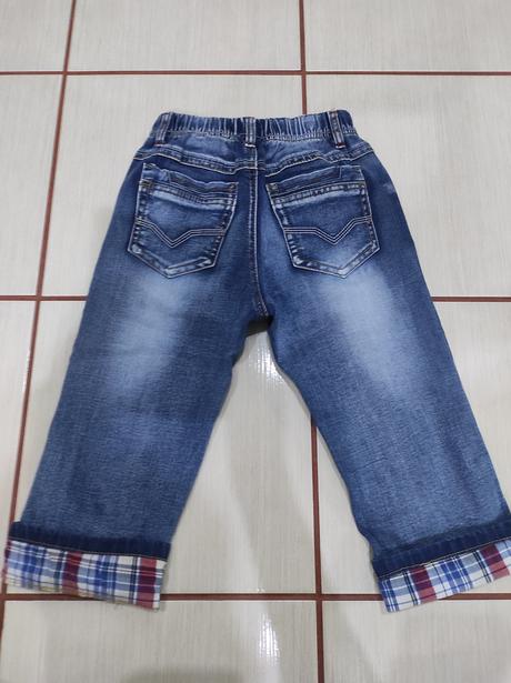 Kraťasy trojštvrťové, 128