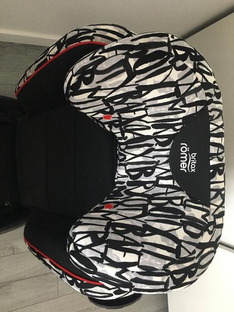 Nepoužívaná autosedačka britax romer kidfix iii m, britax