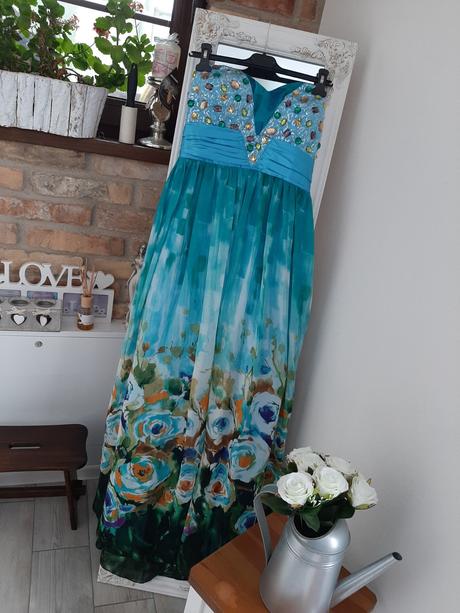 Výpredaj - spoločenské šaty s kamienkami, ever-pretty,38 / m