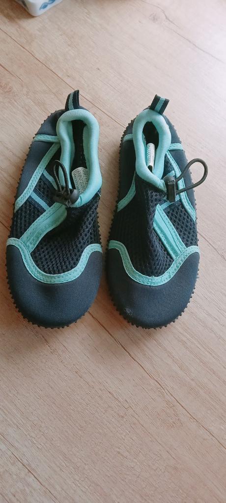 Topánočky do vodičky, 28