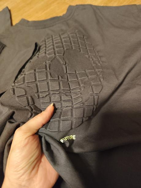 Tričká zara s vystúpenou lebkou, zara,116