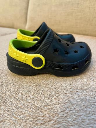 Crocs slapky, 22