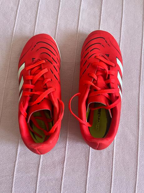 Tarfy na futbal adidas predator, adidas,33