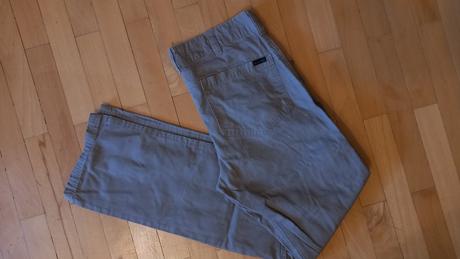 .. šedé nohavice, quechua,40