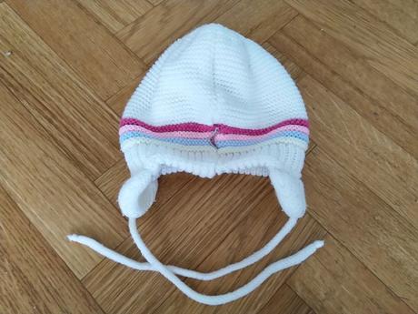 Biela zimná čiapočka, <50