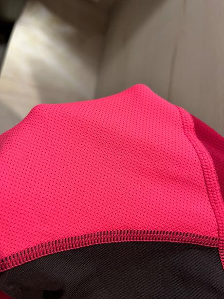 Legíny kari traa, m