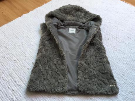 Mayoral dievčenský kožúšok/ vesta, mayoral,122