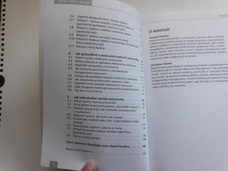 Kniha vedeni lidi v praxi, 