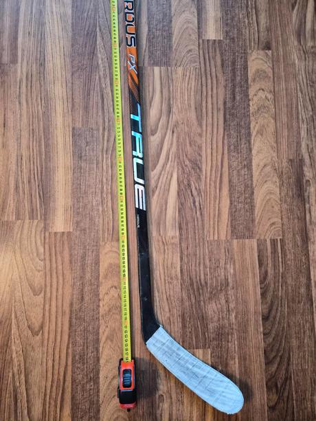 Hokejka true hzrdus px junior,