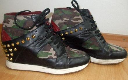 Kožené botaskové topánky na klinovom opätku, 40