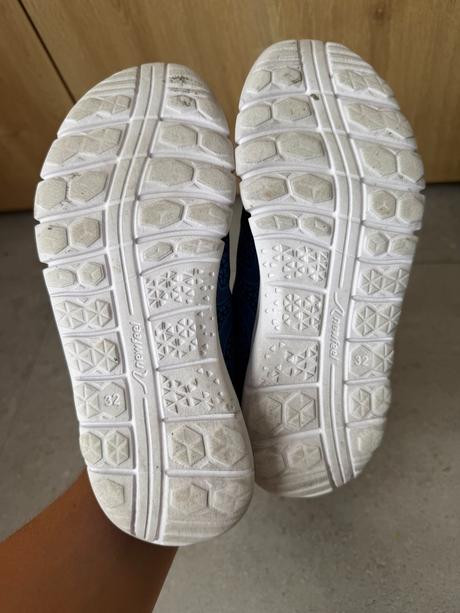 Lahucke tenisky na telesnu, decathlon,32