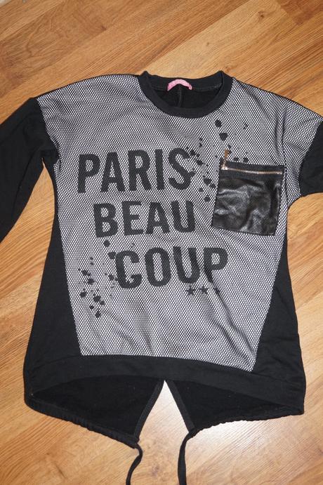 Mikina s peknymi detailami, 134