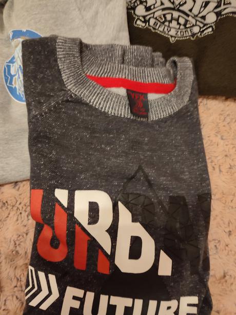 Balík mikiny a tričká, 140–152