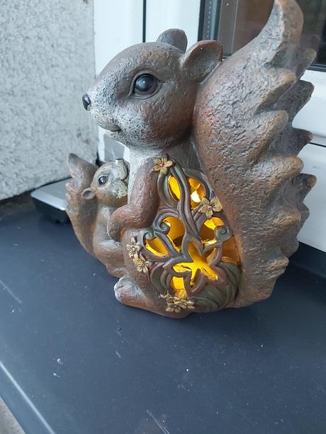 Dekoratívne solárne svietidlo, 