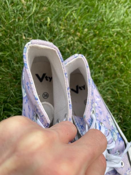 Platenky s kvetmi, decathlon,36