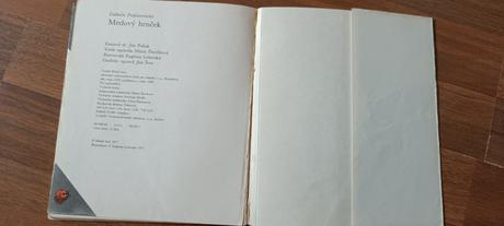 Kniha medový hrnček, 