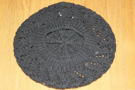 Baret s flitrami, 146