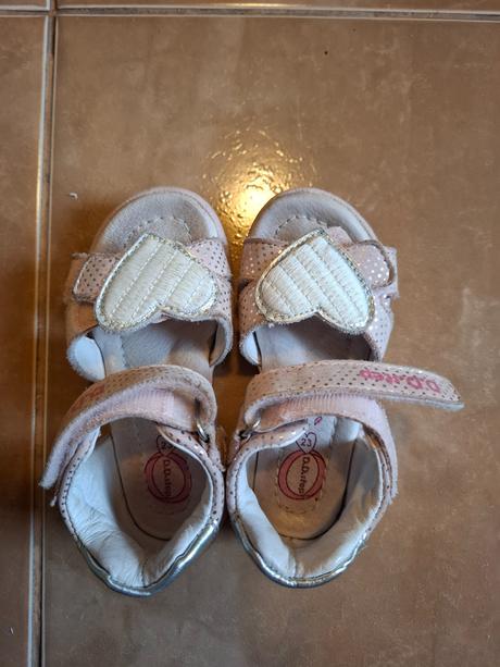 Sandalky dd step, d.d.step,23