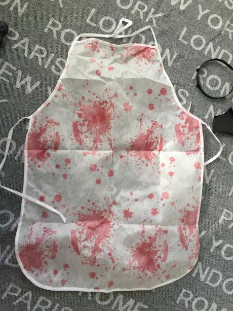 Kostym krvava zastera, noz a sekera 12-15 rokov, 