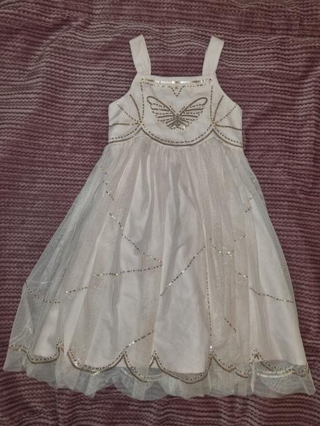 Kostým-šaty 7-8 rokov,