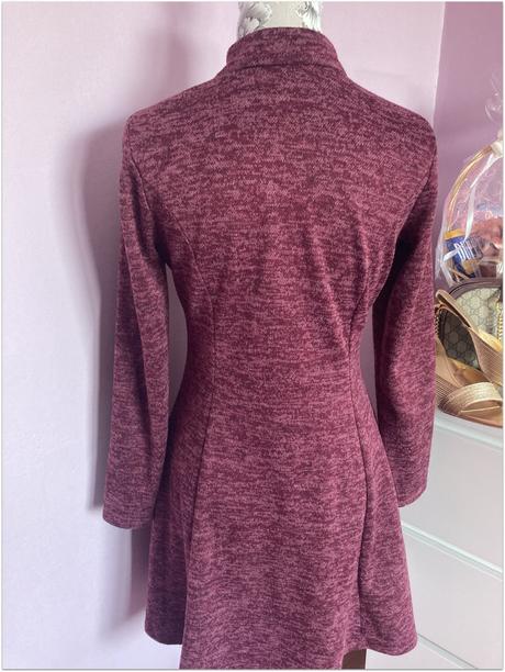 Upletové teplejšie mini šaty so zipsom, l