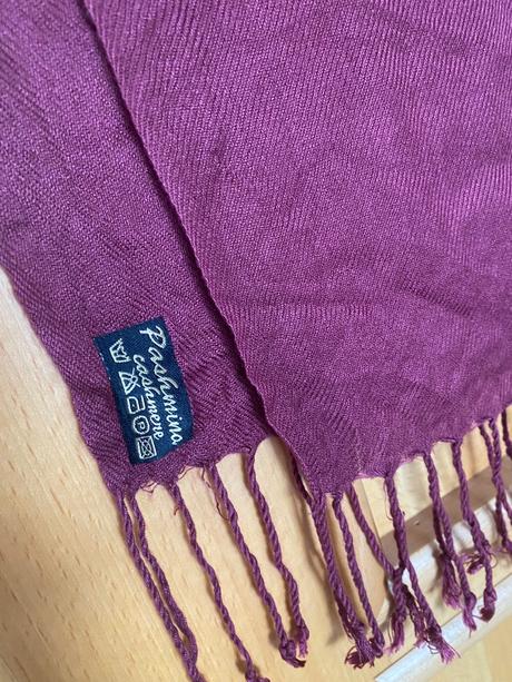 Šal ruzovy kašmir, 