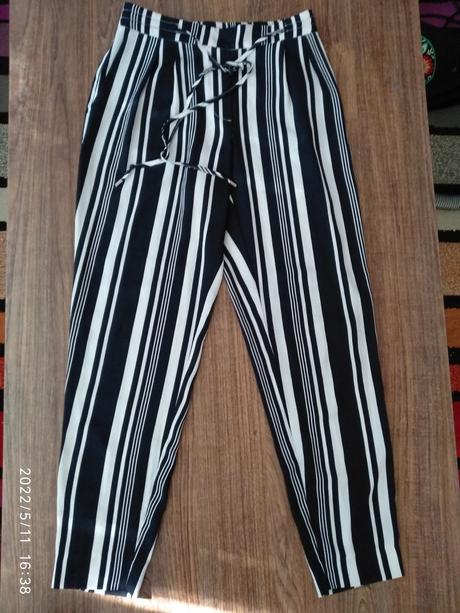 Padave nohavice, zara,xs