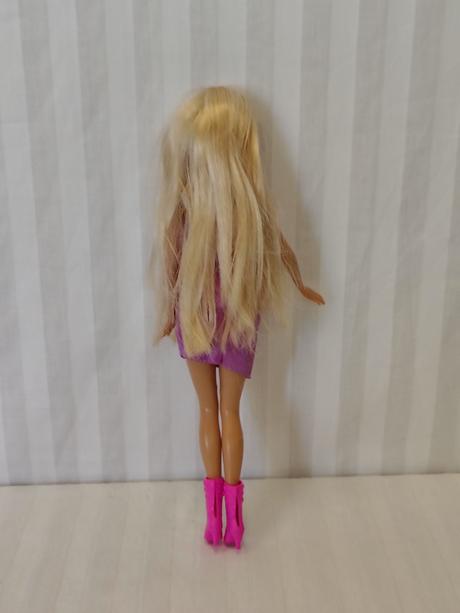 Zb. bábika barbie fashionistas glam mattel 2012,