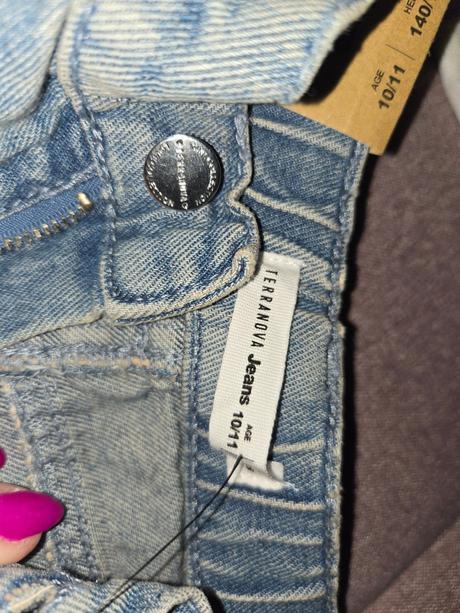 Dievcenske rifle, terranova,146