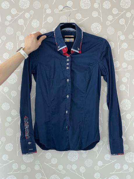 Slusna tmavomodra damska kosela, s