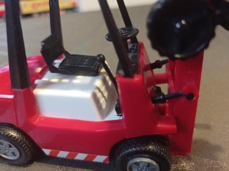 Vysokozdvižný vozik,