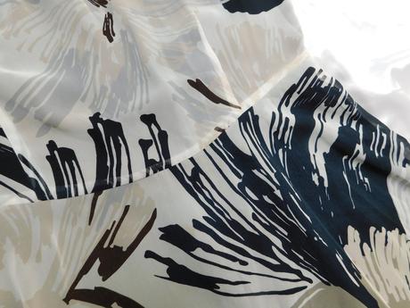 Velmi pekne kvalitne šaty, 42