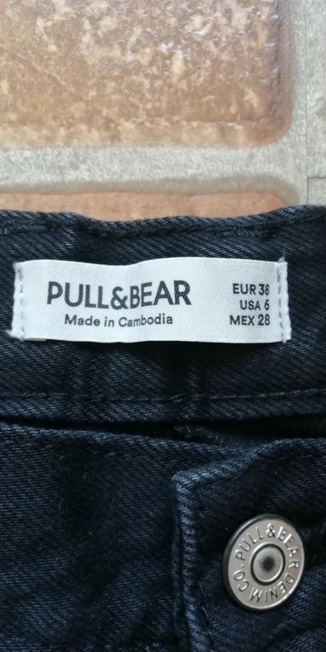 Čierne rifle mom jeans., pull&bear,38