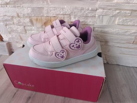 Krásne tenisky, cupcake,25