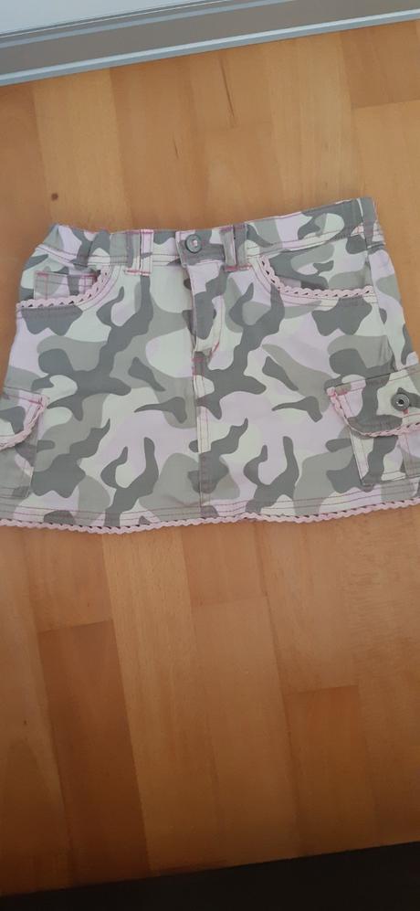 Prekrasna suknicka, reserved,128