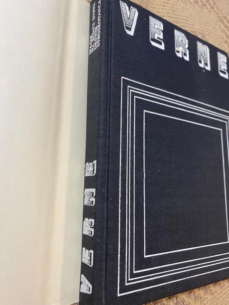 Stará kniha maják na konci sveta jules verne 1975,