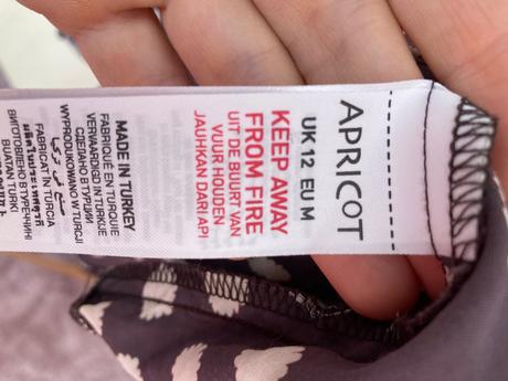 Krasne lahke letne saty apricot, m