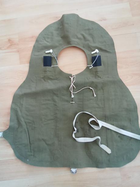 Retro vesta na plávanie, 