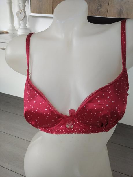 Nenosena podprsenka, 75b