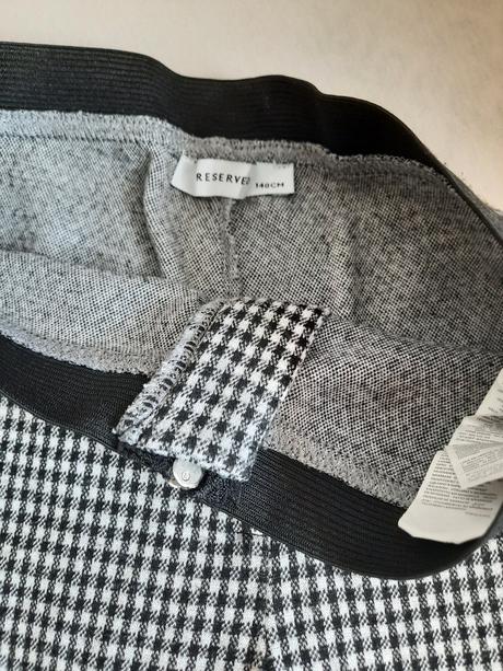 Elegantne leginy, reserved,140