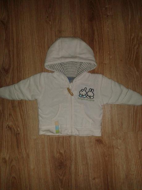 Prechodna bundicka pre babo, 56