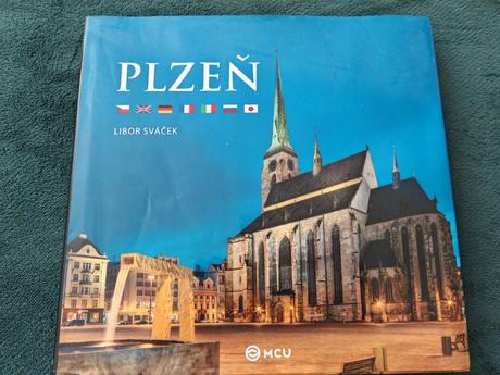 Kniha plzeň viacjazyčná,