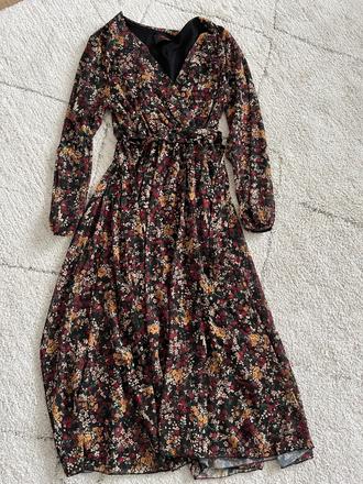 Kvietkované midi šaty, s