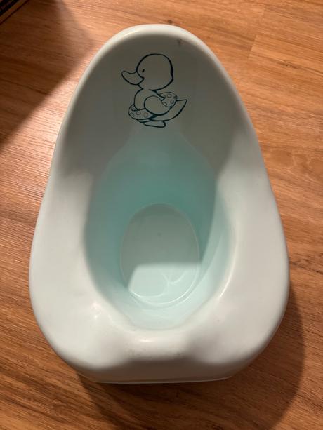 Nocnik velmi dobry stav,